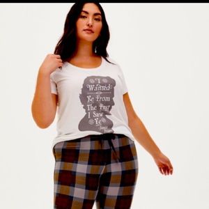 NWT Torrid Outlander Sleep T-Shirt Jaime Fraiser Size 1X 14-16